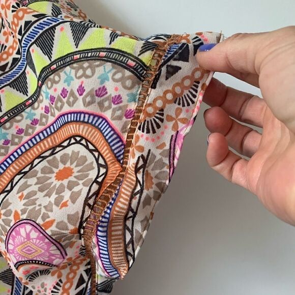 🎃Angie Flowy Boho Top w/ embroidered edge - Picture 9 of 10